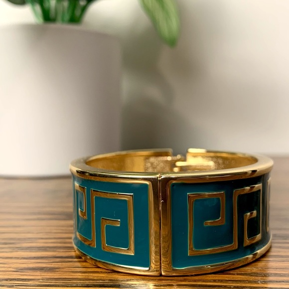 Aztec 1” Thick Cuff Bracelet - Picture 4 of 11